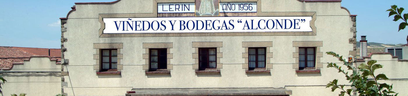 Fassade des Weinguts Bodegas Alconde in Lerin, Spanien, bekannt für hochwertige Rot- und Weißweine