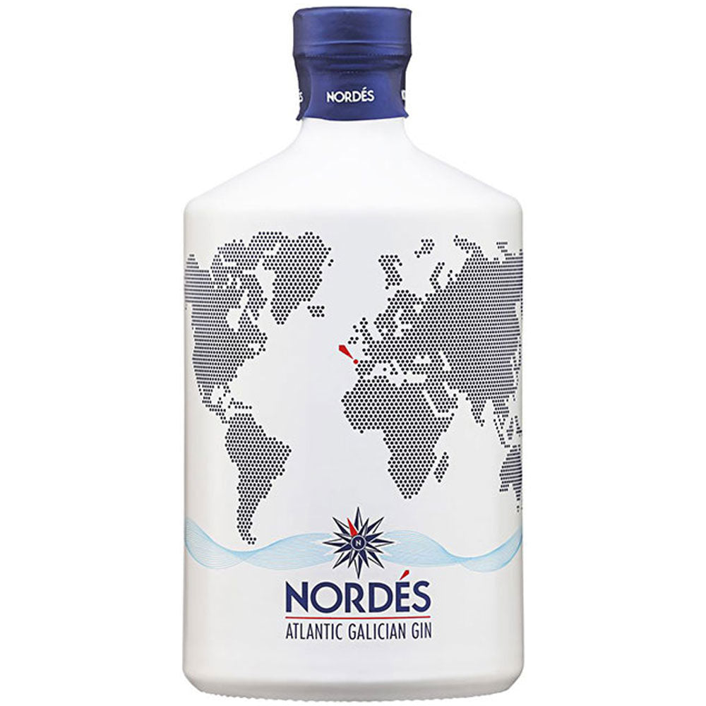 Nordés Gin 40% 0,7 Liter von Nordés Gin präsentiert sich in einer weißen Flasche mit einer gepunkteten Weltkarte und blauem Verschluss. Dieser einzigartige New Western Dry Gin wird aus Albariño-Trauben hergestellt und hat einen unverwechselbaren Geschmack.
