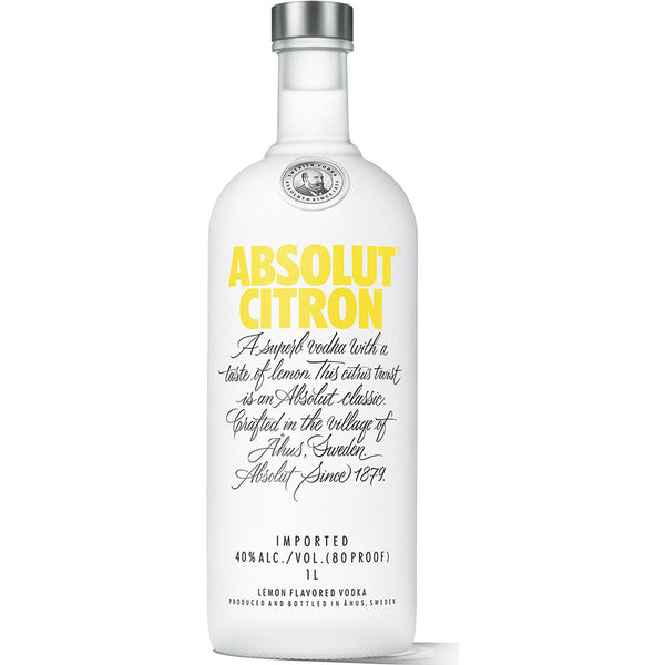 Eine 1-Liter-Flasche Absolut Citron von Absolut Vodka, einem schwedischen Wodka, mit gelber und schwarzer Schrift auf einem weißen Etikett.