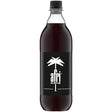 Eine 1-Liter-PET-Flasche Afri Cola (12er-Packung MEHRWEG) der kultigen deutschen Marke mit schwarzem Etikett mit weißem Palmenlogo und fettgedruckter weißer Schrift.