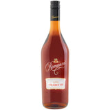 Bernsteinfarbener Amaretto Romanza 20 % in einer 1-Liter-Flasche mit schwarzem Schraubverschluss.