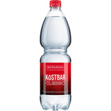 Eine 1L Flasche Bad Dürrheimer Kostbar Mineralwasser Classic PET (EINWEG), von der Schwarzwaldmarke Bad Dürrheimer. Erhältlich im 9er-Pack.