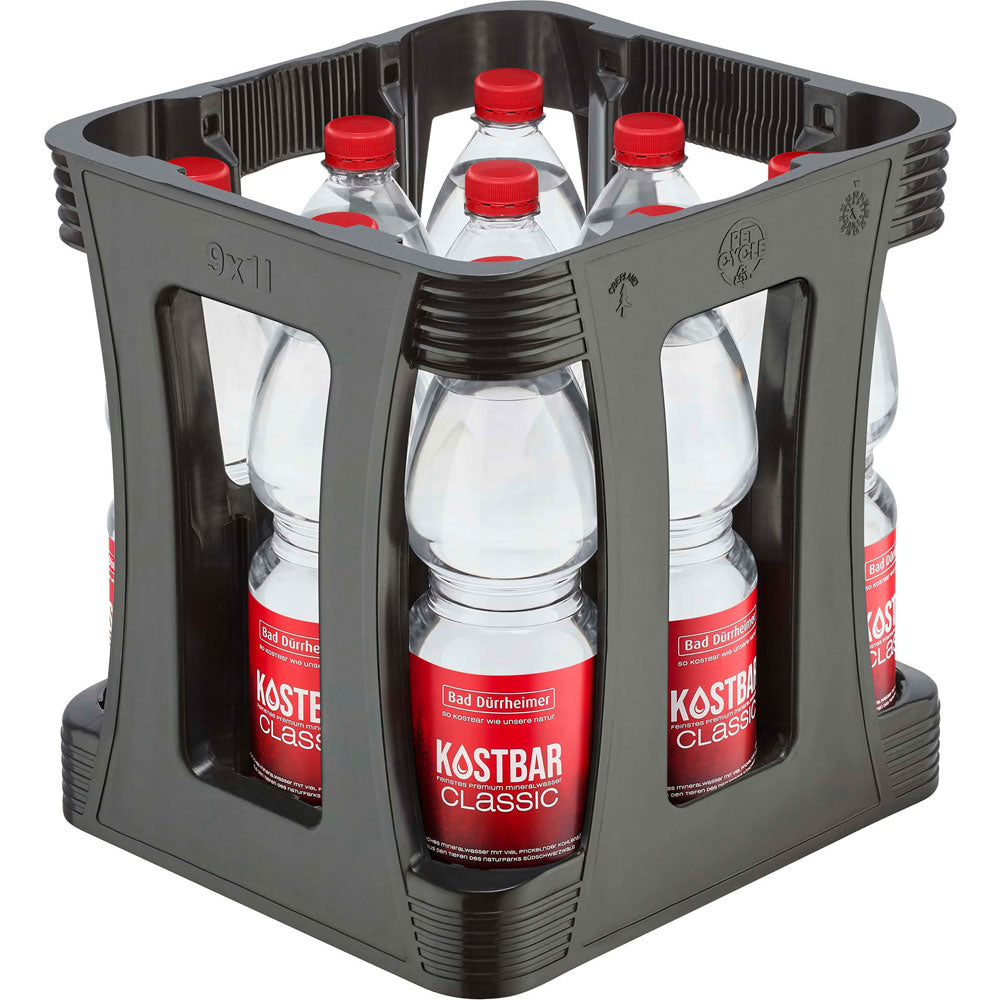 Eine Kiste mit neun 1L Bad Dürrheimer Kostbar Mineralwasser Classic PET Flaschen (Einweg) aus dem Schwarzwald.
