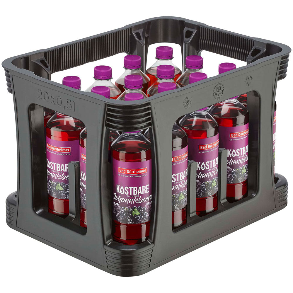 Eine Kiste mit 20x0,5L Bad Dürrheimer Kostbare Schwarze Johannisbeere PET-Flaschen, ideal für die Herstellung Ihrer eigenen Johannisbeerschorle. Marke: Bad Dürrheimer.