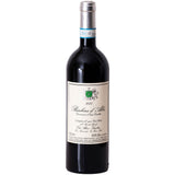 Eine Flasche Elio Altare Barbera D'Alba DOC 2023, ein bekannter italienischer Rotwein aus dem Piemont von Elio Altare, mit weißem Etikett und grünem Wappen.
