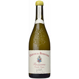 Eine Flasche „Famille Perrin Château de Beaucastel Châteauneuf-du-Pape Roussanne Vieilles Vignes 2021“ mit cremefarbenem Etikett und gelbem Verschluss.