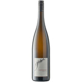 Eine hohe 1,5-Liter-Flasche FJ Gritsch Riesling Steinterassen DAC 2025 mit einem grauen Etikett, das die Eleganz der Wachauer Weine zeigt.