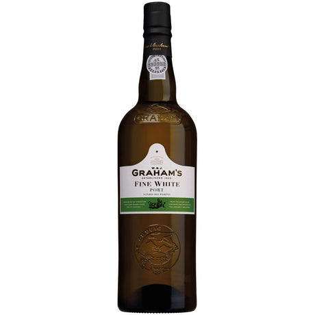 Graham's Fine White Port 19% 0,75 Liter von Perola, ein klassischer Aperitif aus dem Douro-Tal, ist mit einem weiß-grünen Etikett auf einem schlichten weißen Hintergrund versehen.