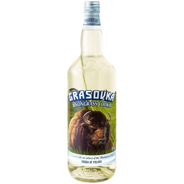 Eine 1-Liter-Flasche Grasovka Vodka 38%, bekannt für seine Bisongras-Infusion und das ikonische Bison-Bild auf dem Etikett.
