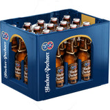 Eine blaue Kiste enthält 20 Flaschen Hacker-Pschorr Münchner Dunkel 0,5L (MEHRWEG), fein säuberlich in Reihen angeordnet.