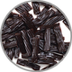 Schwarze Lakritzstücke auf weißem Hintergrund zur visuellen Darstellung der würzig-süßen Aromatik in kräftigen, gereiften Rotweinen