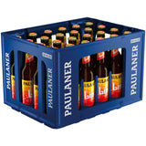 Blaue Paulaner-Kiste mit 24 Braunglasflaschen Paulaner Limo Orange 0,33l (Mehrweg), jede mit leuchtend orange-gelben Etiketten versehen.