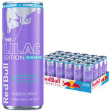 Eine Dose Red Bull Energy Drink Lilac Edition Sugarfree steht vor einem 24x250ml Tray und liefert einen erfrischenden Boost mit Waldmeister Pink Grapefruit-Geschmack.