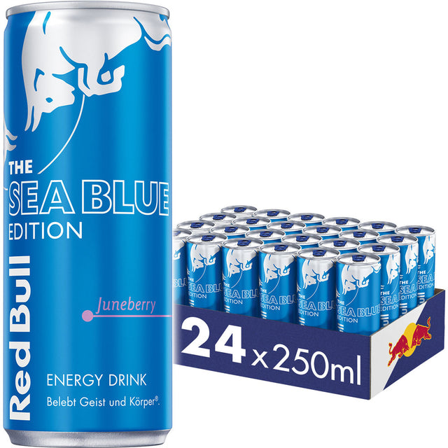 Eine 250-ml-Dose Red Bull Energy Drink Sea Blue Edition Juneberry mit einer 24x0,25-Liter-Packung von Red Bull im Hintergrund.