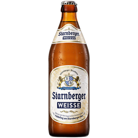 Eine gekühlte Starnberger Weisse 20x 0,5 Liter (MEHRWEG) Flasche mit einem detaillierten Etikett und Kondenswasser hebt sich von einem weißen Hintergrund ab.