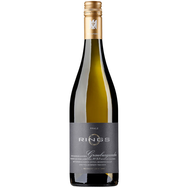 Eine Flasche Weingut Rings Grauburgunder trocken 2024, ein deutscher Weißwein von Weingut Rings, mit schwarzem Etikett und goldenem Schraubverschluss.