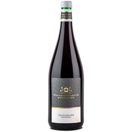 Eine 1L-Flasche Weinmanufaktur Stuttgart Trollinger feinherb, Teil eines 12x Mehrweg-Sets, das die Handwerkskunst der Marke Weinmanufaktur Stuttgart verdeutlicht.